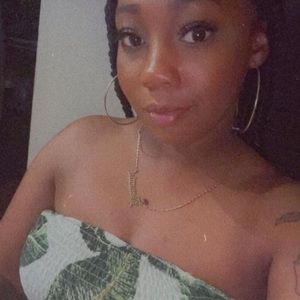 Meet your Posher, Antonia